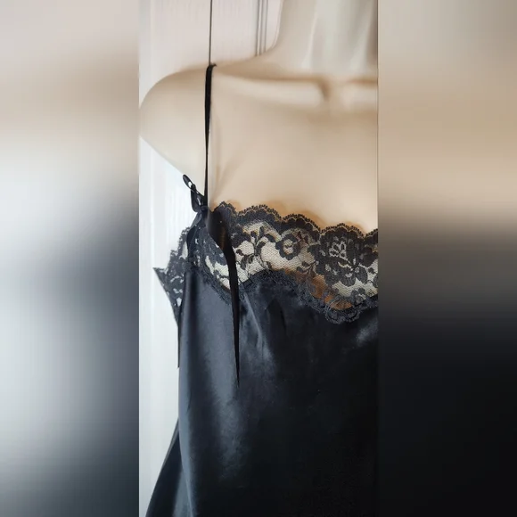 Victoria's Secret Black Satin Chemise with Lace Trim Size Small Nightie - Picture 4 of 7